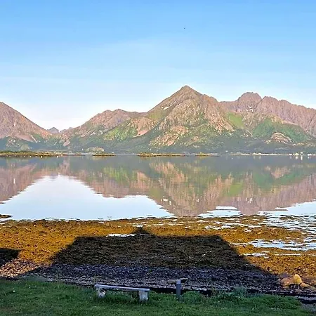 Oppmyre * Myre (Nordland)