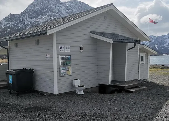 Oppmyre * Myre (Nordland)