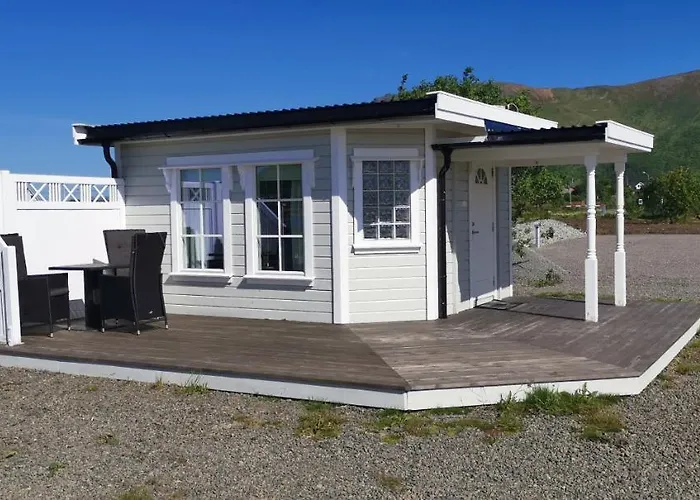 Oppmyre * Myre (Nordland)